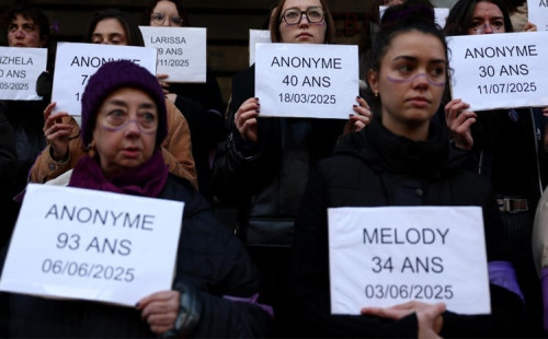 নারীর প্রতি সহিংসতা বন্ধে ফ্রান্সে বিক্ষোভ 