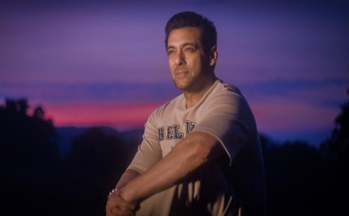 আমি কাঁদলে লোকের হাসি পায় : সালমান 