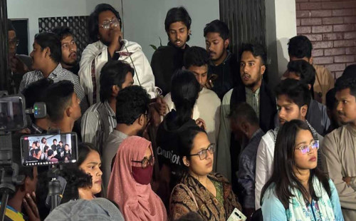 ঢাবির মুজিব ও বঙ্গমাতা হলের নাম পরিবর্তনের দাবি 