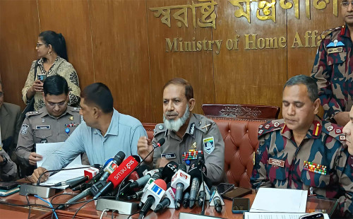 হাদির হত্যাকারী সম্পর্কে সুনির্দিষ্ট তথ্য নেই : আইজিপি 