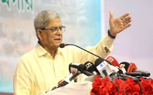 তারেক রহমানের হাত ধরে দেশ গণতান্ত্রিক অভিযাত্রায় এগিয়ে যাবে : ফখরুল 