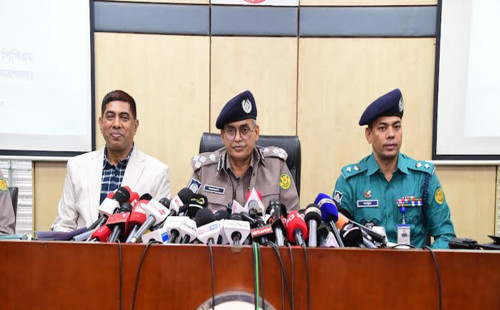 ওসমান হাদি হত্যার দুই আসামি ভারতে পালিয়েছে: পুলিশ 