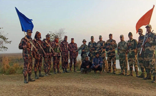 সীমান্তে আটক দুই ভারতীয় নাগরিককে ফেরত দিল বিজিবি 