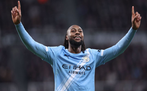 লিগ কাপের ফাইনালে ম্যানসিটির এক পা 