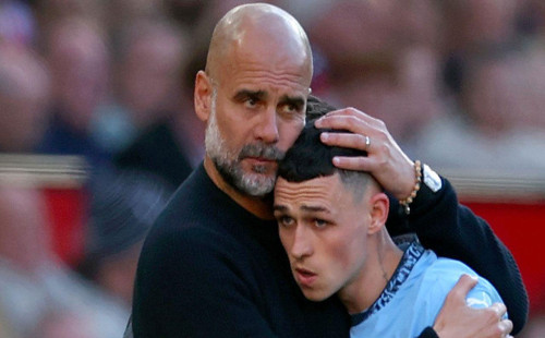 ভাঙা হাত নিয়েও চ্যাম্পিয়নস লিগে খেলবেন ফডেন? 