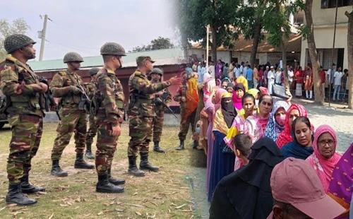 প্রথমবারের মতো ভোটকেন্দ্রের আঙিনা পর্যন্ত টহল দেবে সেনাবাহিনী 