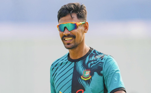 ফিজ আমার এক নম্বর পছন্দ : লাহোরের মালিক 