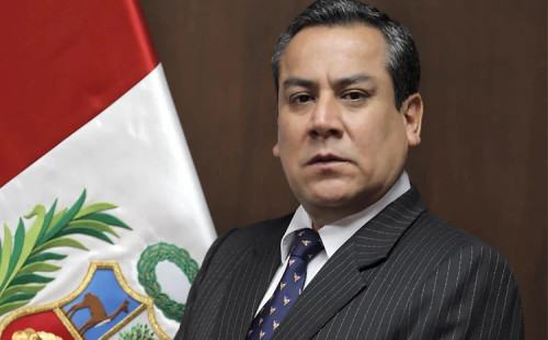 ডেনিস মিরালেসকে পেরুর প্রধানমন্ত্রী নিয়োগ 