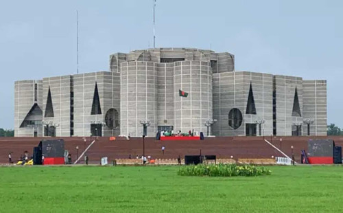 সংসদের প্রথম অধিবেশন : অন্তর্বর্তী সরকারের ১৩৩টি অধ্যাদেশের ভাগ্য নির্ধারণ 
