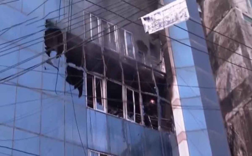চট্টগ্রামের টেরিবাজারে মার্কেটে আগুন, নিহত ২ 