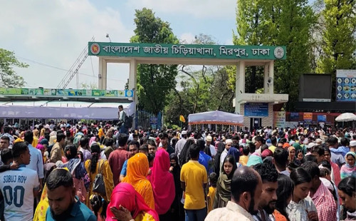 রাজধানীর বিনোদন কেন্দ্রগুলোতে জনস্রোত, উৎসবের আমেজ তুঙ্গে 