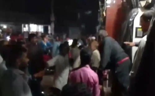 নীলফামারীতে তেল চাওয়ায় ক্রেতাকে মারধর, পাম্প মালিকের বিরুদ্ধে অভিযোগ 