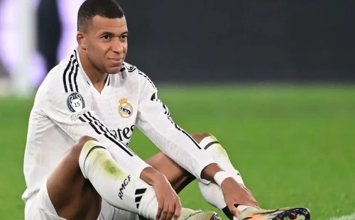 এমবাপের চোট নিয়ে শঙ্কা, এল ক্লাসিকোতে কি দেখা যাবে রিয়াল তারকাকে? 