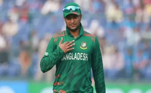 বিশ্বকাপ খেলতে না দিয়ে সরকার সাংঘাতিক ভুল করেছে: সাকিব আল হাসান 