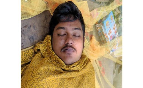 বাবাকে বাঁচাতে নদীতে ঝাঁপ দিয়ে প্রাণ গেল ছেলের 
