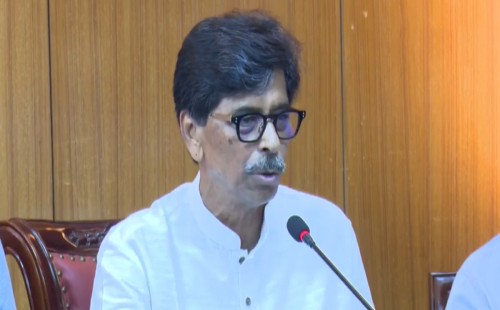 এবার কোরবানিতে ভারতীয় গরু ঢুকতে দেবে না সরকার: প্রাণিসম্পদ মন্ত্রী 